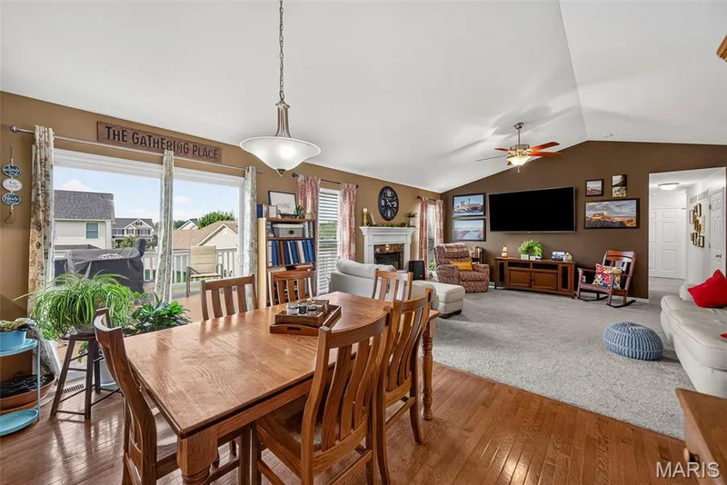 1516 Wainscott Drive, O'Fallon, MO 63366 — listing photo 13 of 49