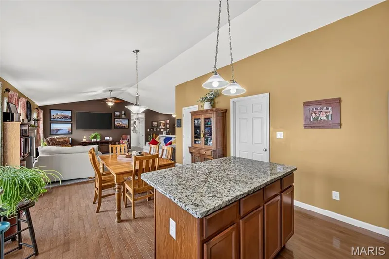1516 Wainscott Drive, O'Fallon, MO 63366 — listing photo 16 of 49