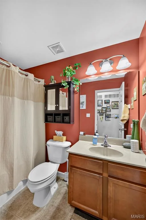 1516 Wainscott Drive, O'Fallon, MO 63366 — listing photo 23 of 49