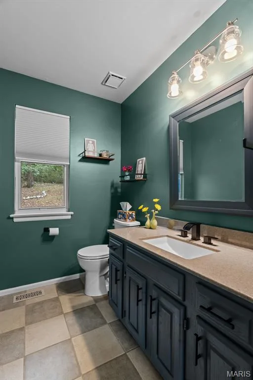 16103 Copperkey Court, Grover, MO 63040 — listing photo 22 of 64