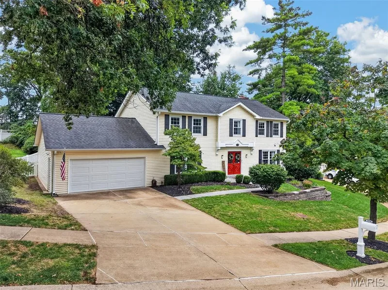 14980 Claymont Estates Drive, Chesterfield, MO 63017 — listing photo 3 of 43