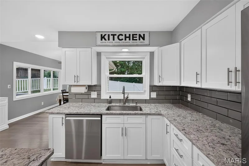 14980 Claymont Estates Drive, Chesterfield, MO 63017 — listing photo 7 of 43