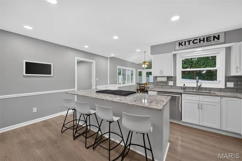 14980 Claymont Estates Drive, Chesterfield, MO 63017 — listing photo 9 of 43