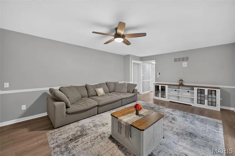 14980 Claymont Estates Drive, Chesterfield, MO 63017 — listing photo 16 of 43