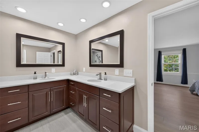 14980 Claymont Estates Drive, Chesterfield, MO 63017 — listing photo 22 of 43