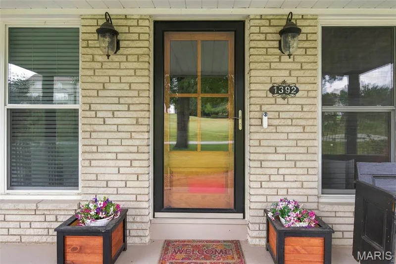 1392 N Henke Road, Lake St. Louis, MO 63367 — listing photo 8 of 94