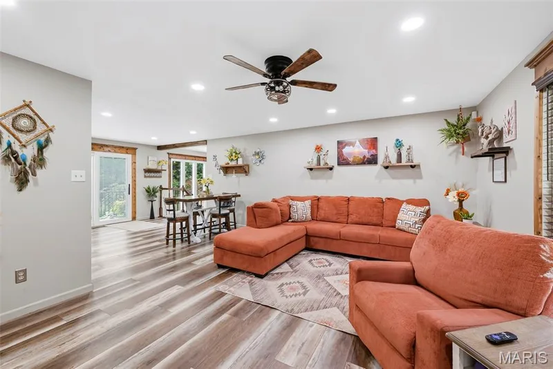 1392 N Henke Road, Lake St. Louis, MO 63367 — listing photo 10 of 94