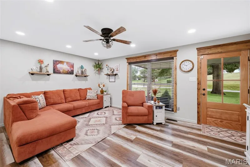 1392 N Henke Road, Lake St. Louis, MO 63367 — listing photo 13 of 94