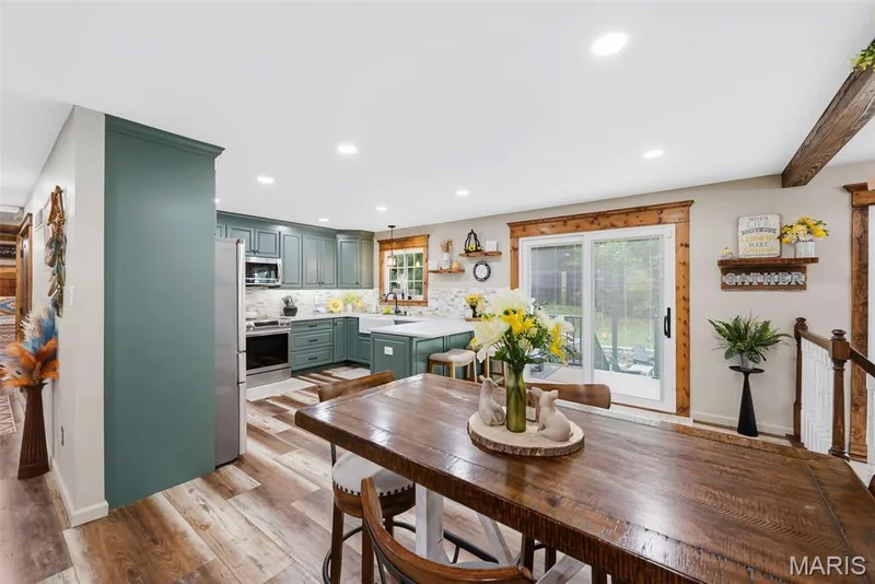 1392 N Henke Road, Lake St. Louis, MO 63367 — listing photo 15 of 94