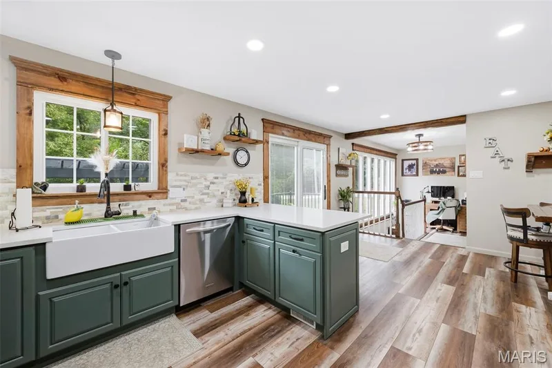 1392 N Henke Road, Lake St. Louis, MO 63367 — listing photo 21 of 94