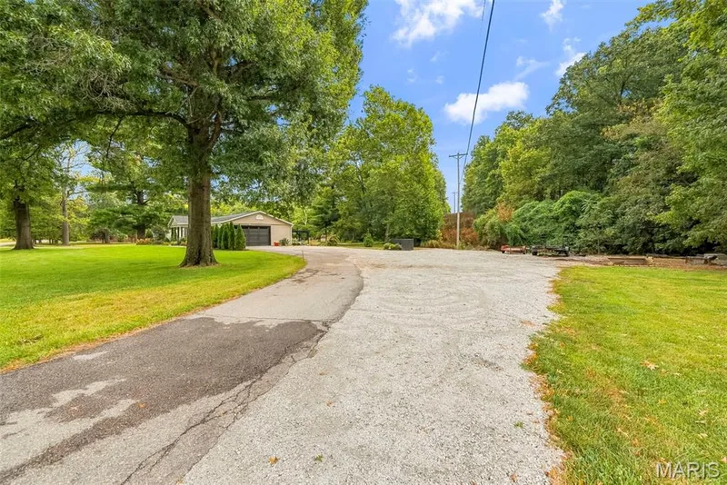 1392 N Henke Road, Lake St. Louis, MO 63367 — listing photo 73 of 94