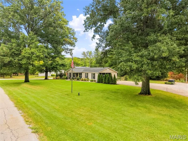 1392 N Henke Road, Lake St. Louis, MO 63367 — listing photo 75 of 94