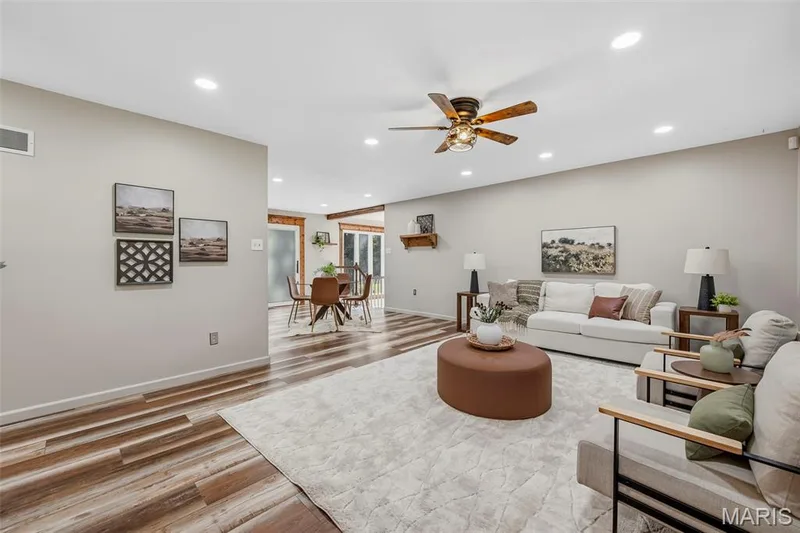 1392 N Henke Road, Lake St. Louis, MO 63367 — listing photo 12 of 98