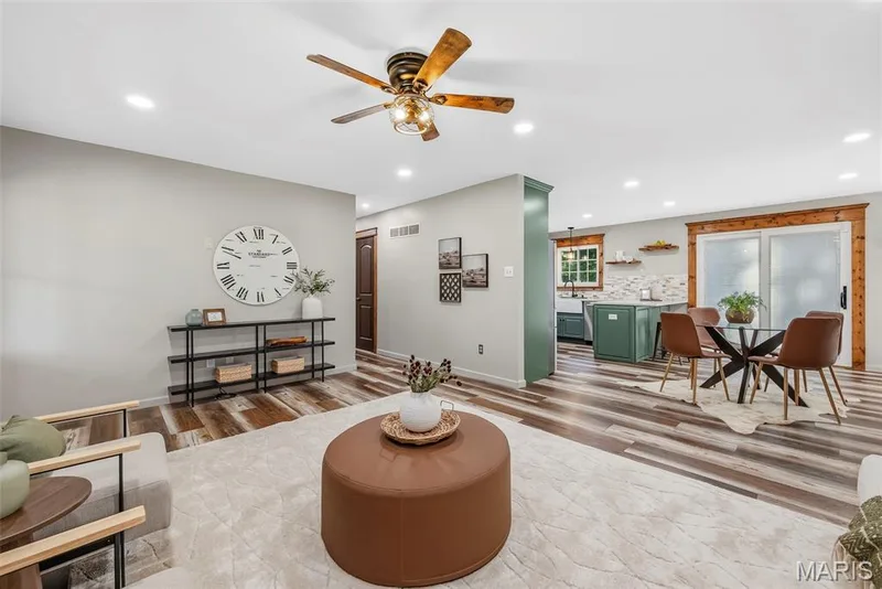 1392 N Henke Road, Lake St. Louis, MO 63367 — listing photo 14 of 98