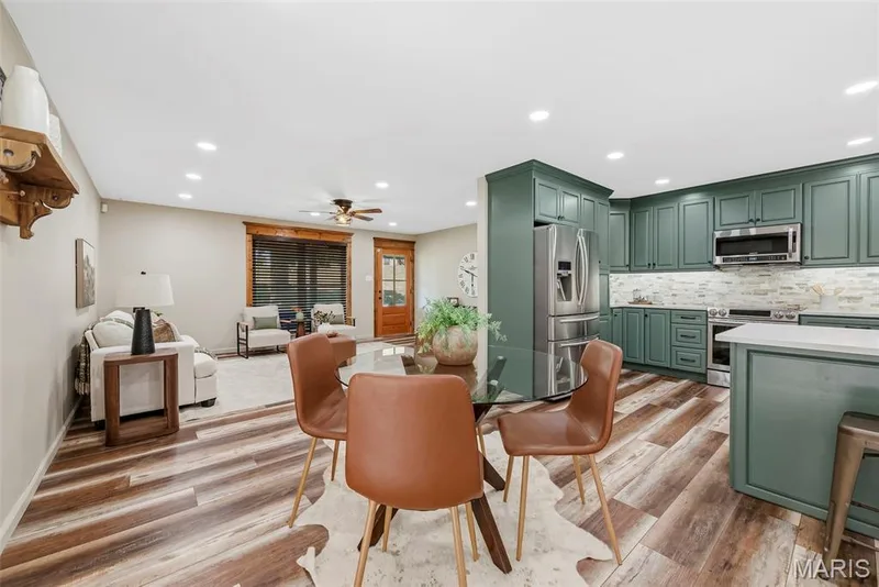 1392 N Henke Road, Lake St. Louis, MO 63367 — listing photo 17 of 98