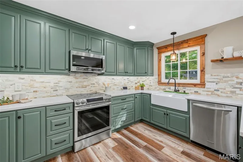 1392 N Henke Road, Lake St. Louis, MO 63367 — listing photo 21 of 98