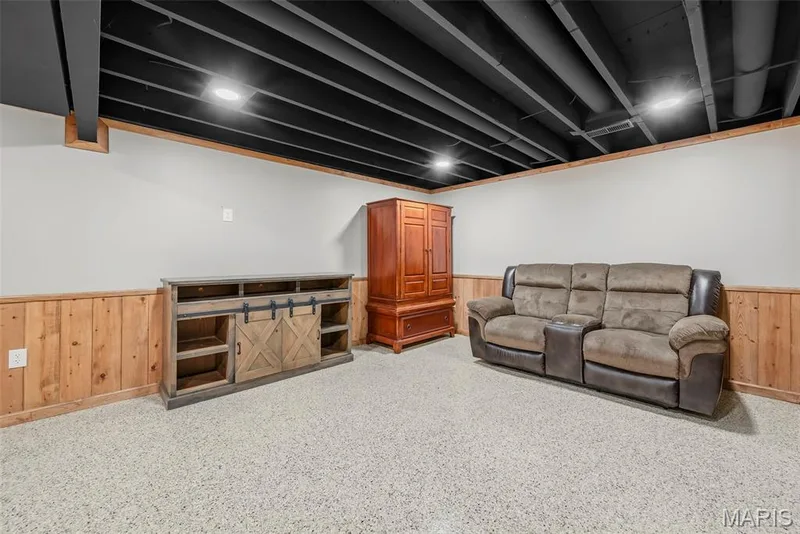 1392 N Henke Road, Lake St. Louis, MO 63367 — listing photo 34 of 98