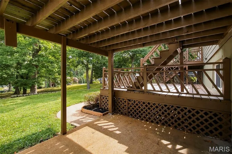 1674 Old Baxter Road, Chesterfield, MO 63017 — listing photo 78 of 98