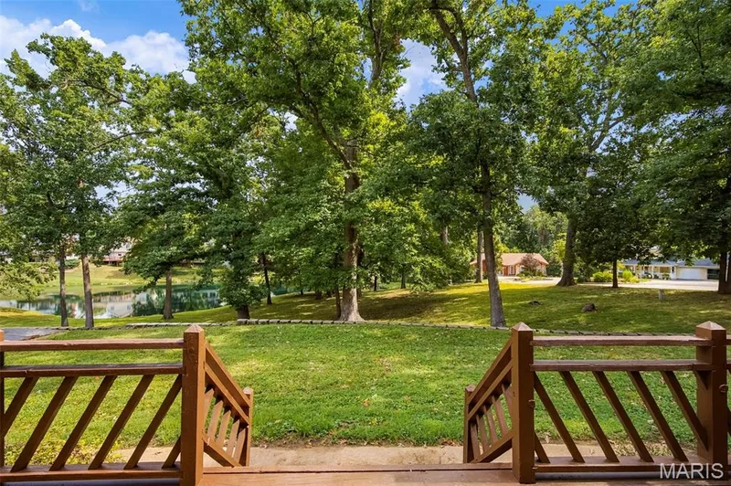 1674 Old Baxter Road, Chesterfield, MO 63017 — listing photo 81 of 98