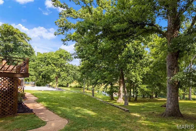 1674 Old Baxter Road, Chesterfield, MO 63017 — listing photo 91 of 98