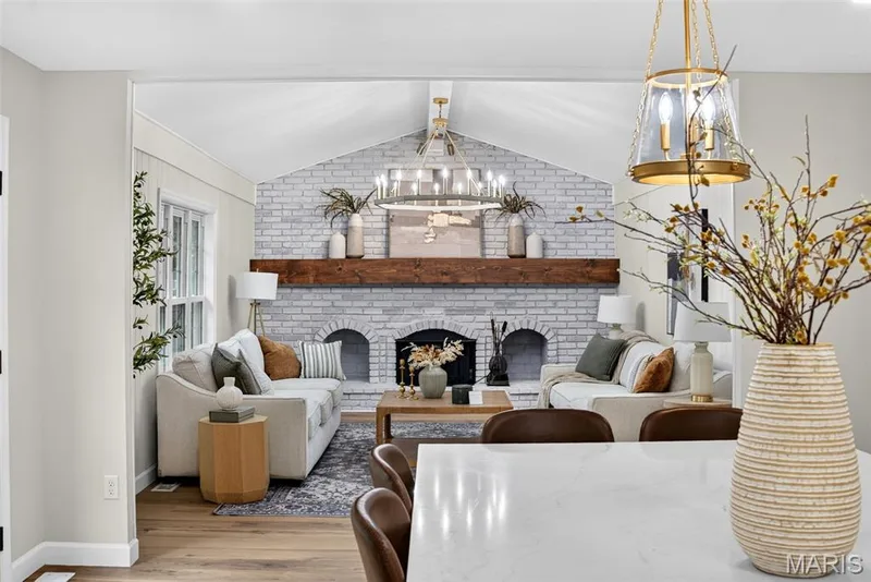 Perfect for a cozy time around the fireplace. — 1674 Old Baxter Road, Chesterfield, MO 63017