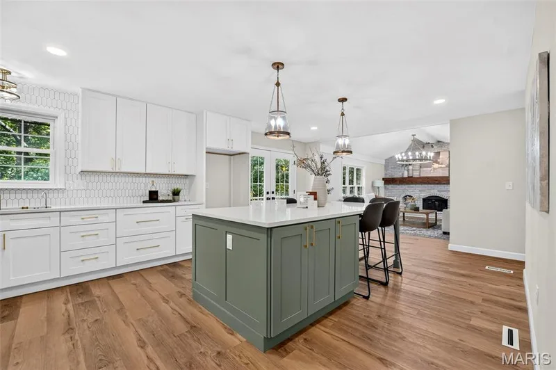 1674 Old Baxter Road, Chesterfield, MO 63017 — listing photo 24 of 90