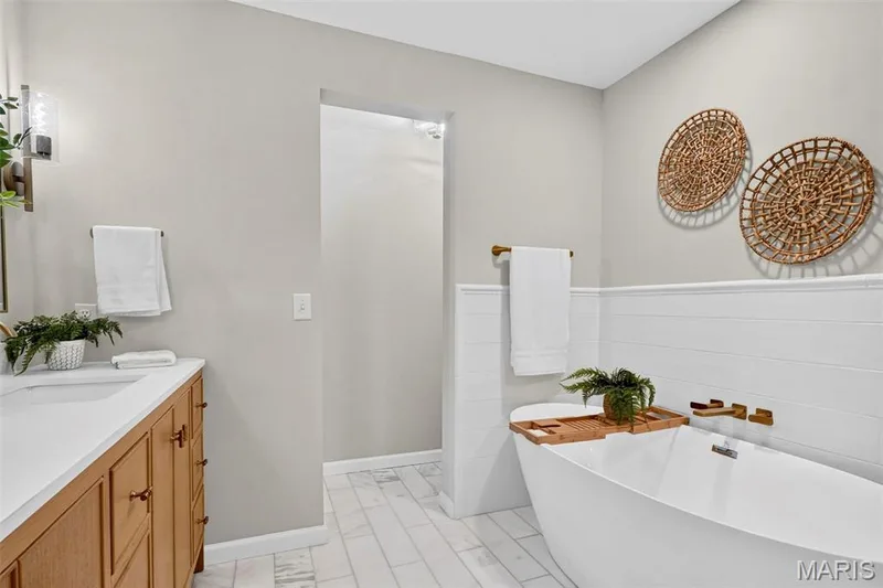 1674 Old Baxter Road, Chesterfield, MO 63017 — listing photo 41 of 90