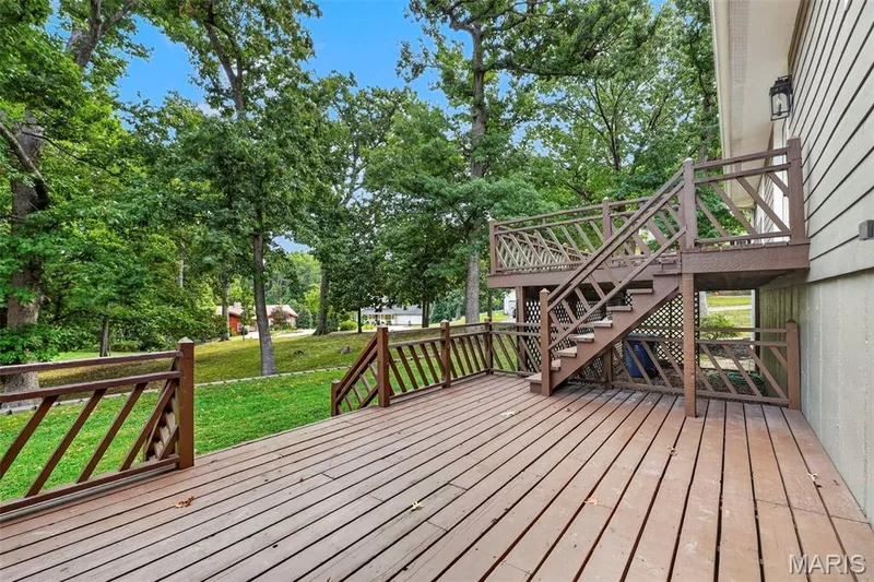 1674 Old Baxter Road, Chesterfield, MO 63017 — listing photo 78 of 90