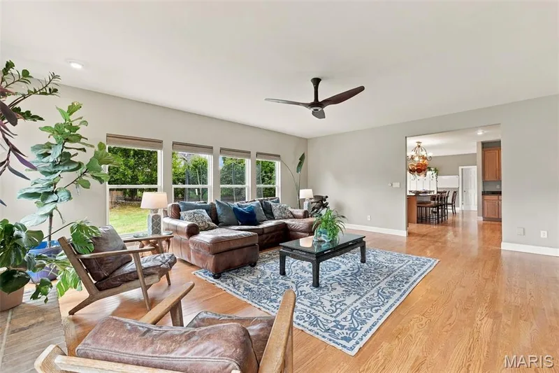 1000 Gardenbridge Place, St Charles, MO 63303 — listing photo 10 of 42