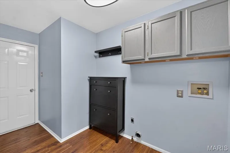 255 Cheval Square Drive, Chesterfield, MO 63005 — listing photo 20 of 45