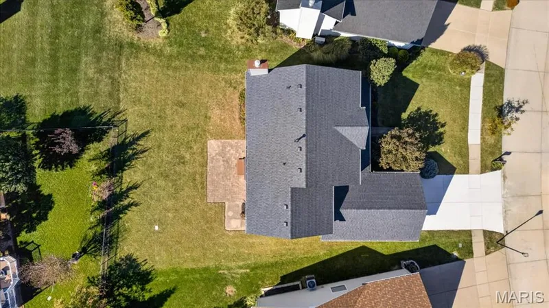 255 Cheval Square Drive, Chesterfield, MO 63005 — listing photo 41 of 45