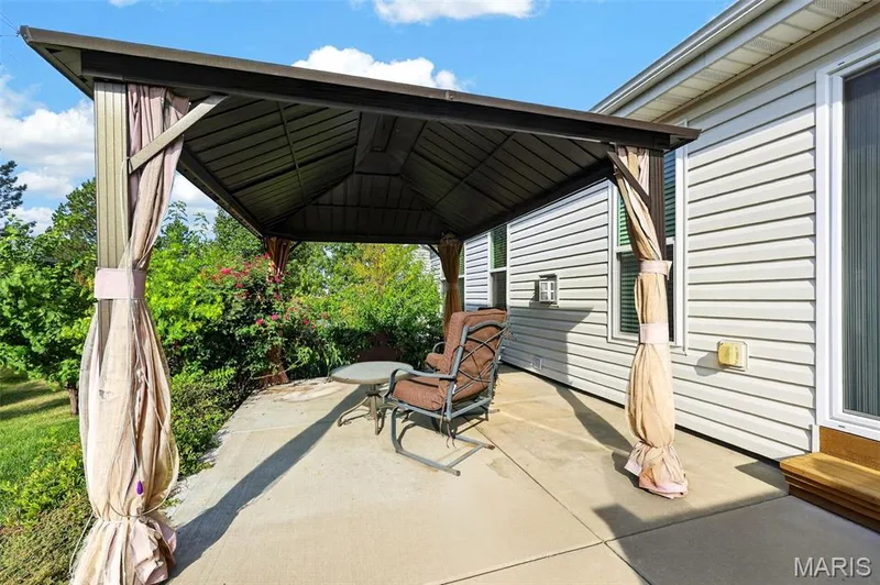 114 Savannah Terrace, Wentzville, MO 63385 — listing photo 30 of 33