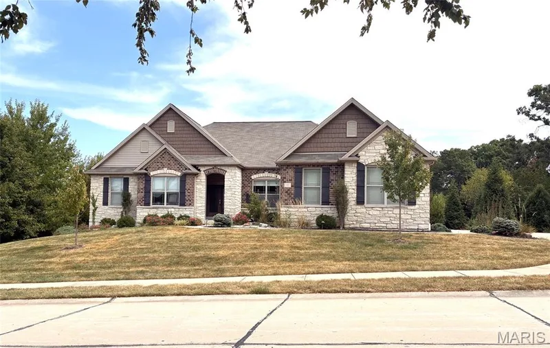 101 Castlewood Estates Drive, O'Fallon, MO 63368 — listing photo 1 of 2