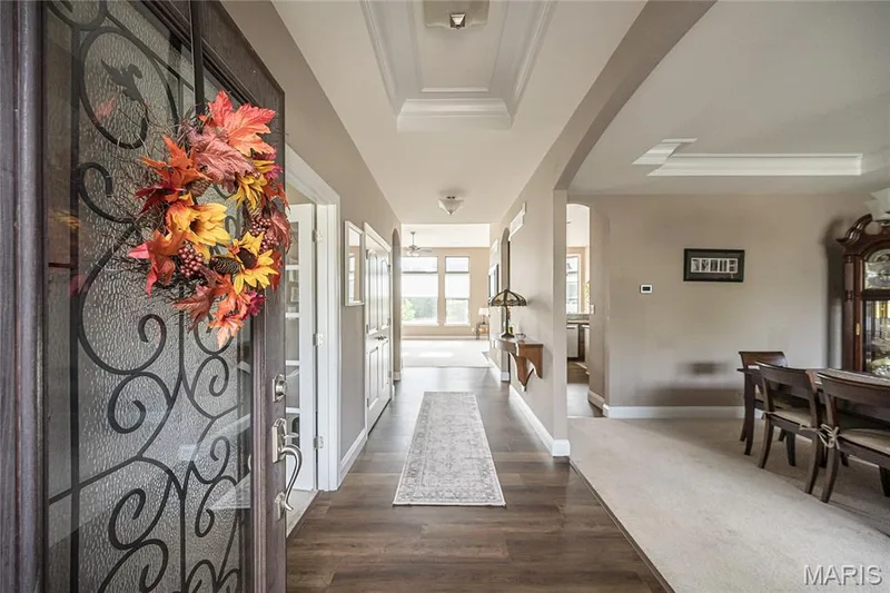101 Castlewood Estates Drive, O'Fallon, MO 63368 — listing photo 6 of 55