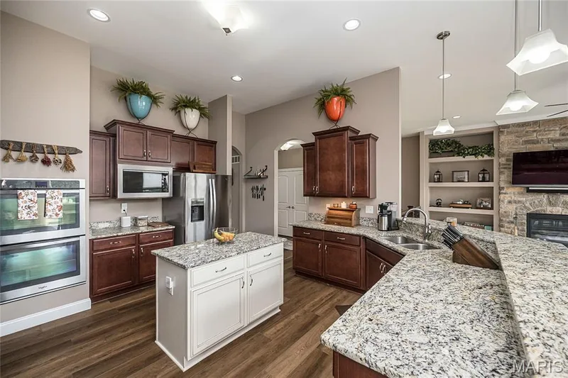 101 Castlewood Estates Drive, O'Fallon, MO 63368 — listing photo 23 of 55