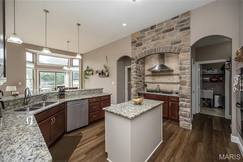 101 Castlewood Estates Drive, O'Fallon, MO 63368 — listing photo 26 of 55