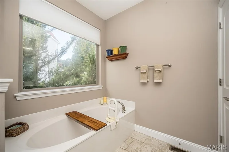 101 Castlewood Estates Drive, O'Fallon, MO 63368 — listing photo 33 of 55