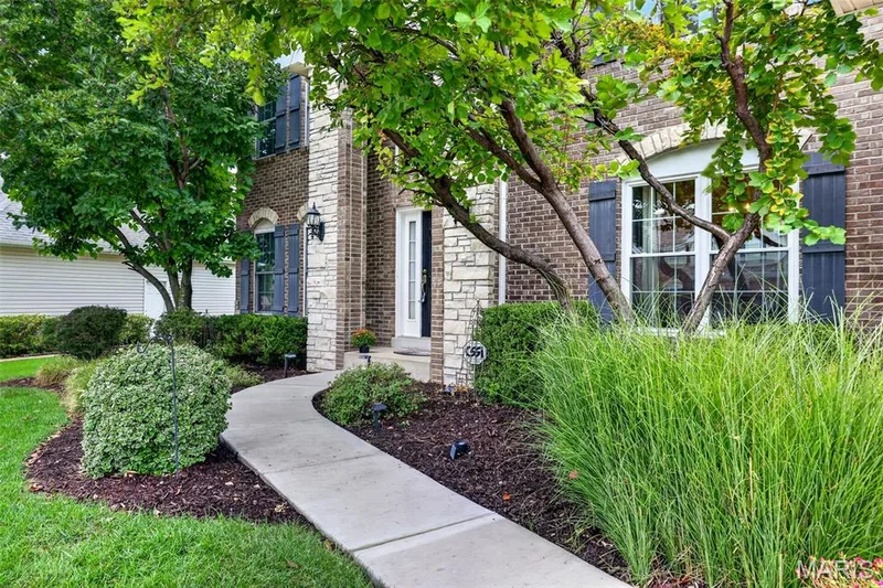 704 Knollshire Way Court, Dardenne Prairie, MO 63368 — listing photo 3 of 73