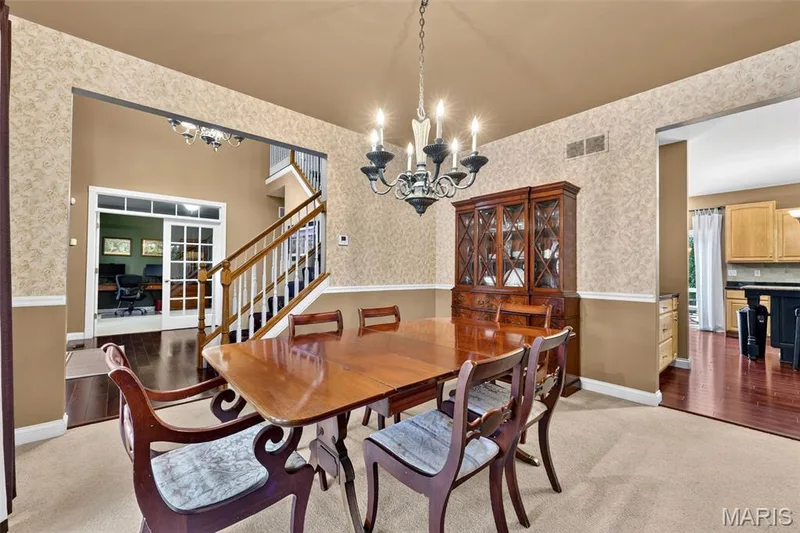 704 Knollshire Way Court, Dardenne Prairie, MO 63368 — listing photo 11 of 73