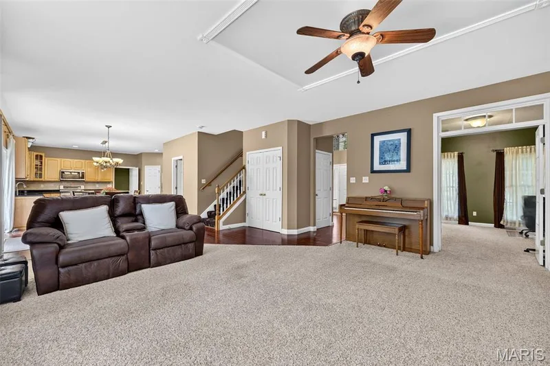 704 Knollshire Way Court, Dardenne Prairie, MO 63368 — listing photo 14 of 73