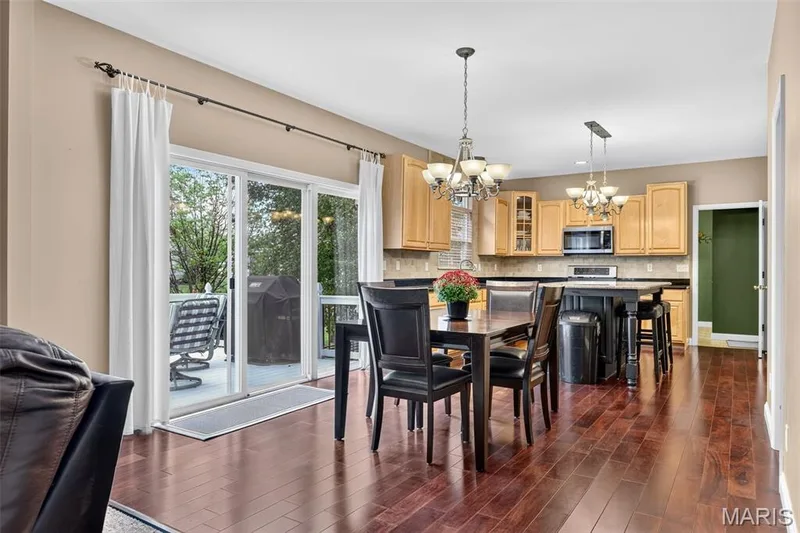 704 Knollshire Way Court, Dardenne Prairie, MO 63368 — listing photo 15 of 73