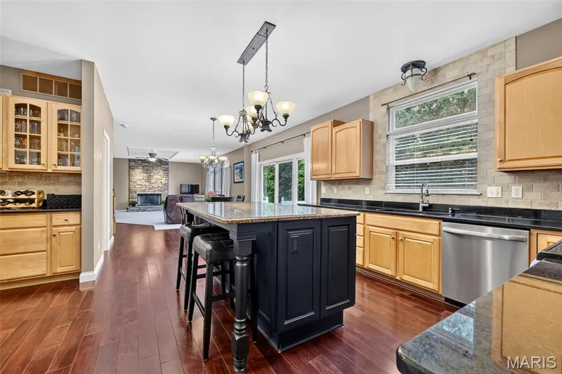 704 Knollshire Way Court, Dardenne Prairie, MO 63368 — listing photo 20 of 73