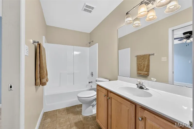 704 Knollshire Way Court, Dardenne Prairie, MO 63368 — listing photo 49 of 73