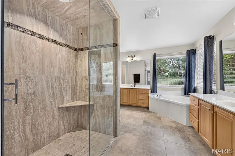 704 Knollshire Way Court, Dardenne Prairie, MO 63368 — listing photo 33 of 73