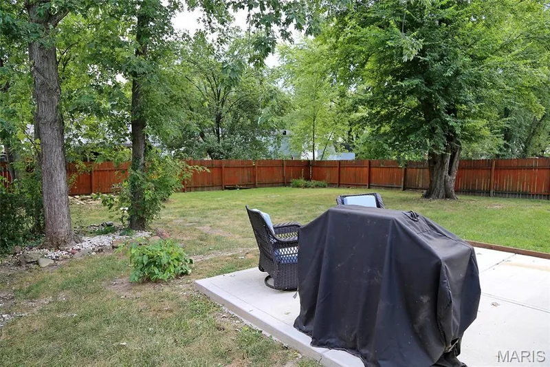 6 Marveline Drive, St Charles, MO 63304 — listing photo 22 of 25