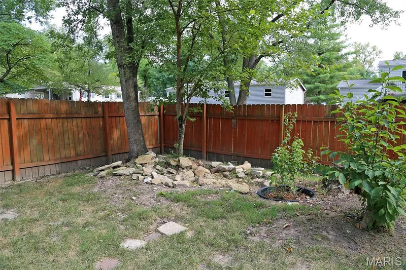 6 Marveline Drive, St Charles, MO 63304 — listing photo 23 of 25