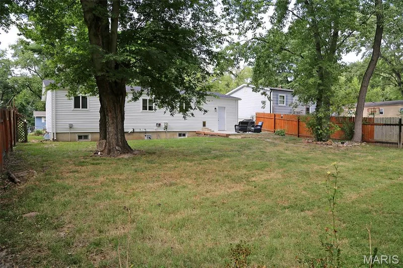 6 Marveline Drive, St Charles, MO 63304 — listing photo 24 of 25
