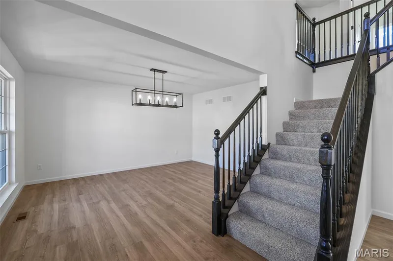 24 Shady Elm Court, St Charles, MO 63301 — listing photo 2 of 29
