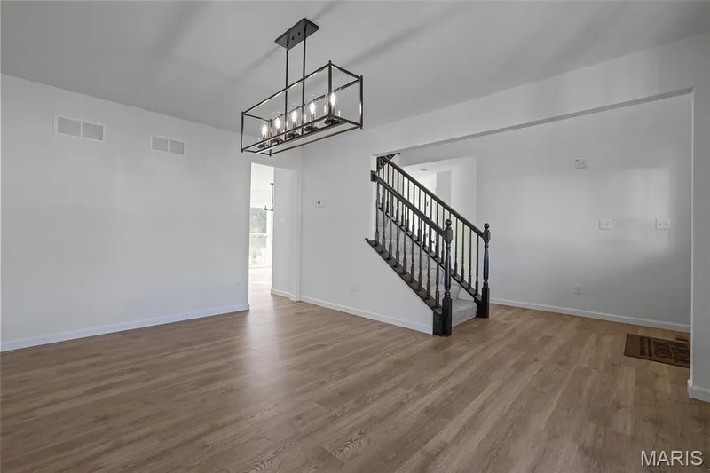 24 Shady Elm Court, St Charles, MO 63301 — listing photo 3 of 29