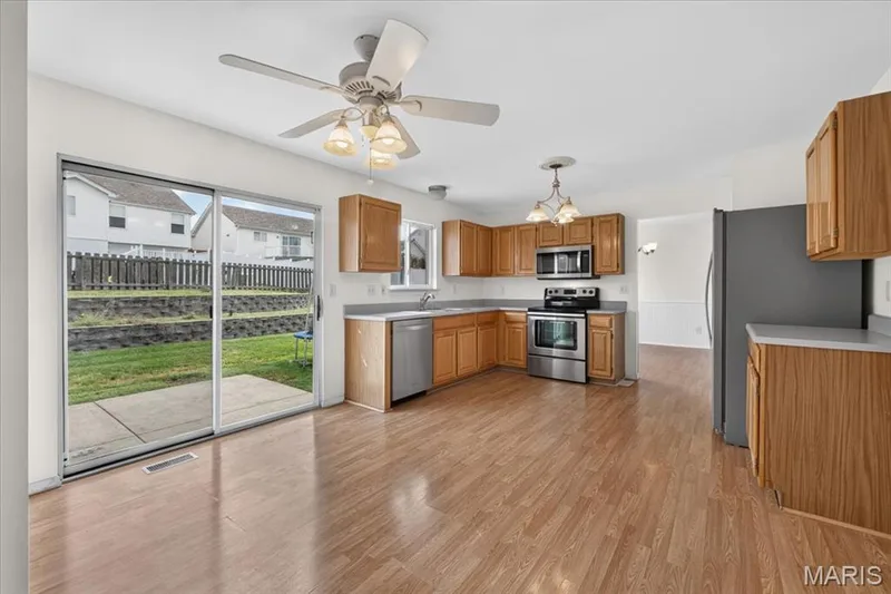 151 Royallsprings Parkway, O'Fallon, MO 63368 — listing photo 12 of 50